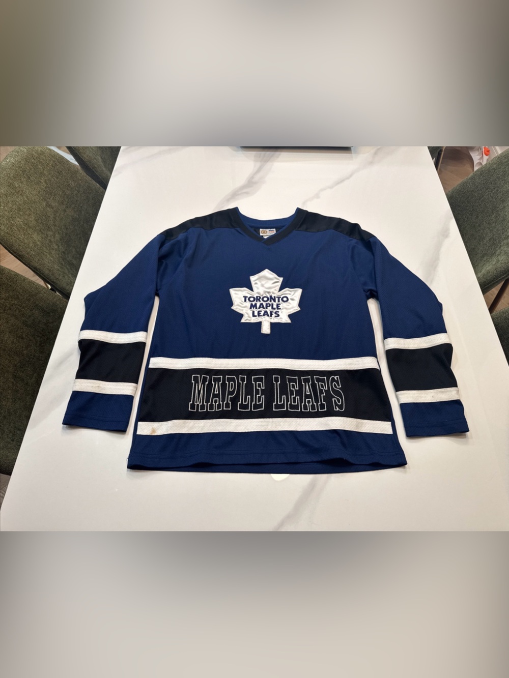 Toronto Maple Leafs Blue Long Sleeve Kids Hockey Tee Jersey, Sz L (14-16)